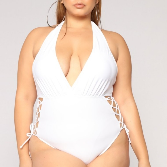Fashion Nova plus white lace up swimsuit - Picture 2 of 4